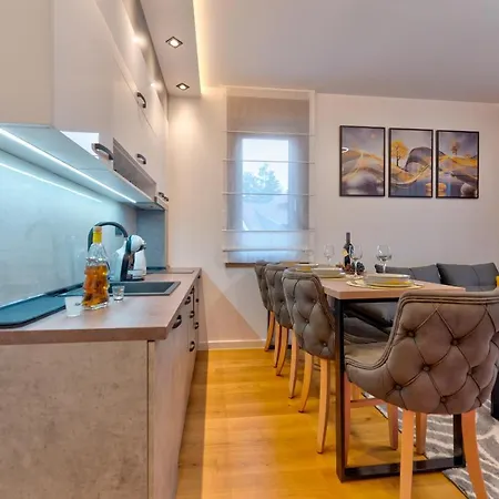 Aurora Lux 16 * Ζλάτιμπορ