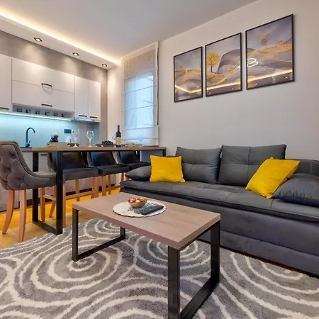 Aurora Lux 16 * Zlatibor