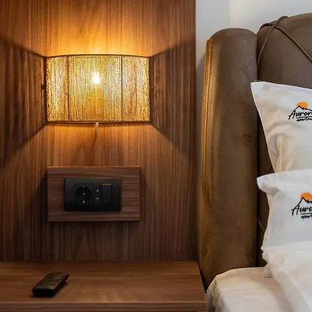 Aurora Lux 16 Apartment