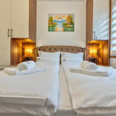 Διαμέρισμα Aurora Lux 16 *