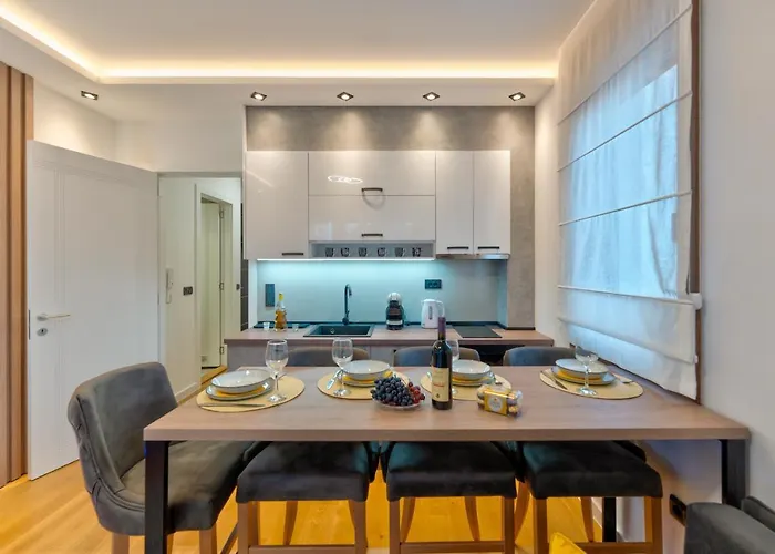 Appartement Aurora Lux 16 *