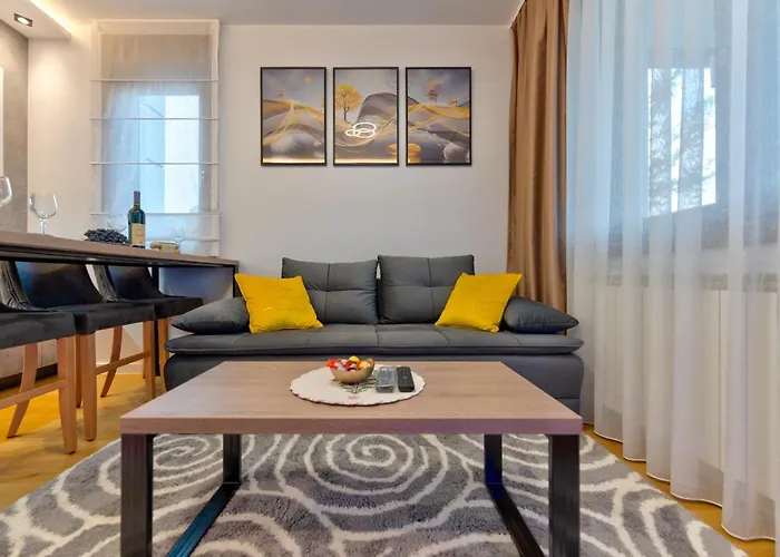 Appartement Aurora Lux 16 *